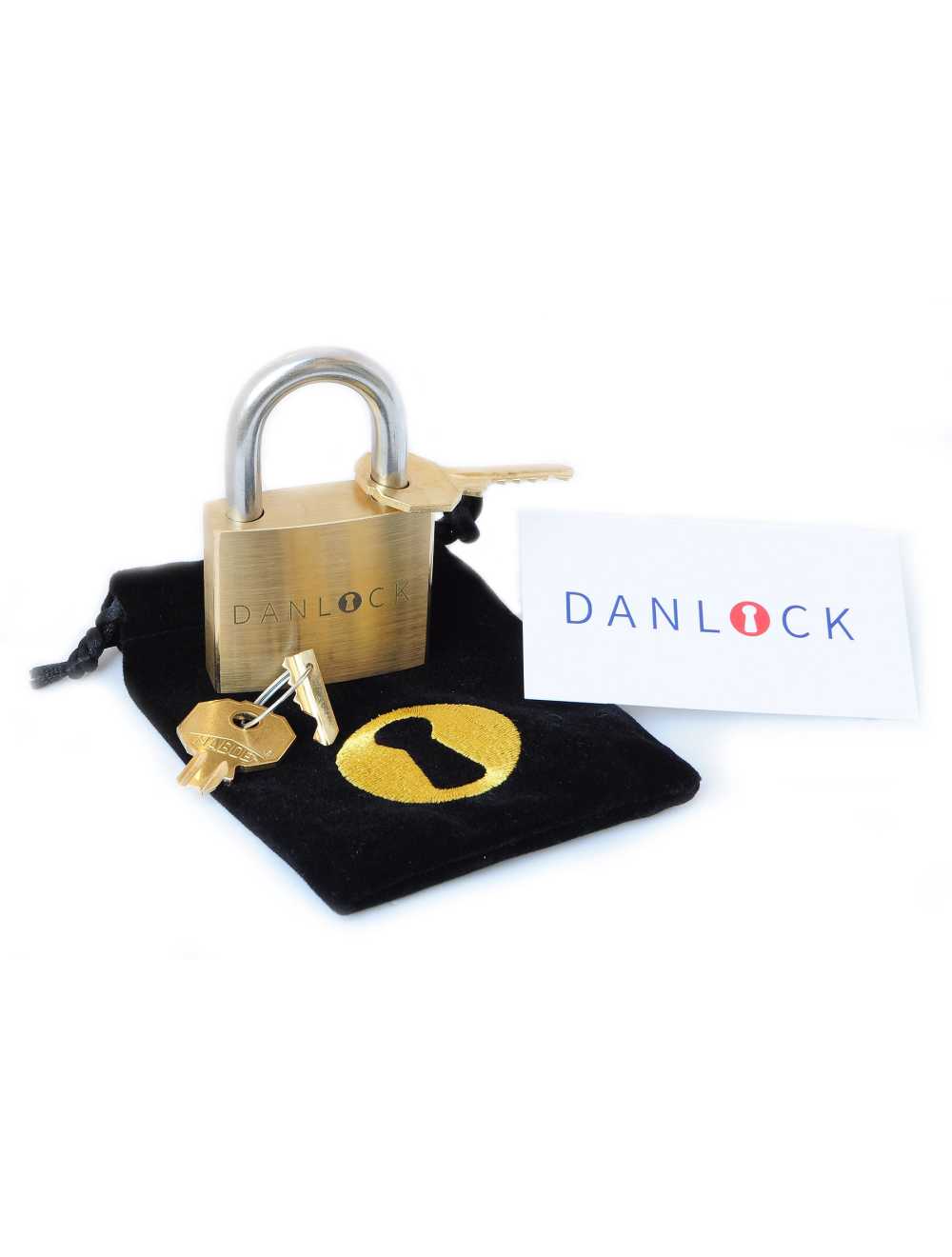 Puzzle lock Dan Lock fabriqué à partir d’un cadenas Nabob