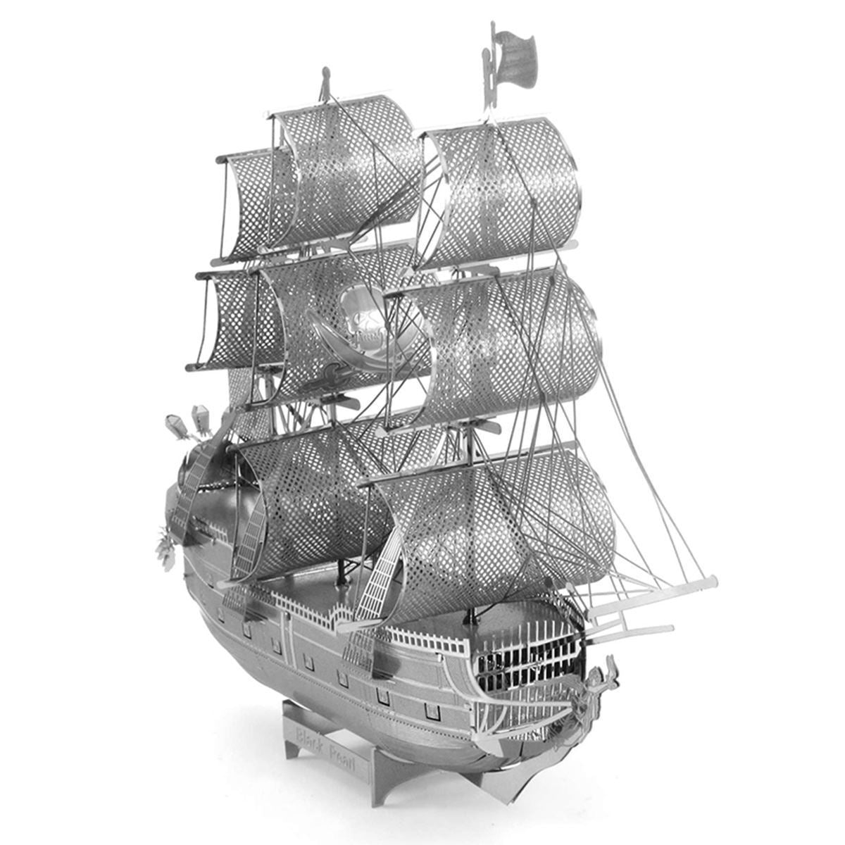 Maquette 3D métal Black Pearl Metal Earth Premium, vue diagonale avant, voiles ajourées et gréement détaillé du célèbre navire pirate