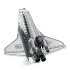 Maquette 3D métal navette spatiale Metal Earth, vue arrière, moteurs principaux et aile delta marquée USA.
