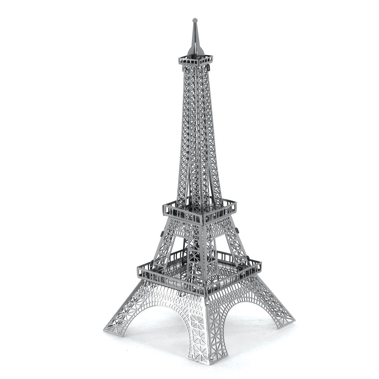 Maquette Tour Eiffel Metal Earth en métal, vue diagonale droite, détails des arches, plateformes et treillis métalliques