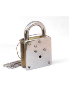 Cadenas indien ancien Lotus Lock Puzzle vue rapprochée
