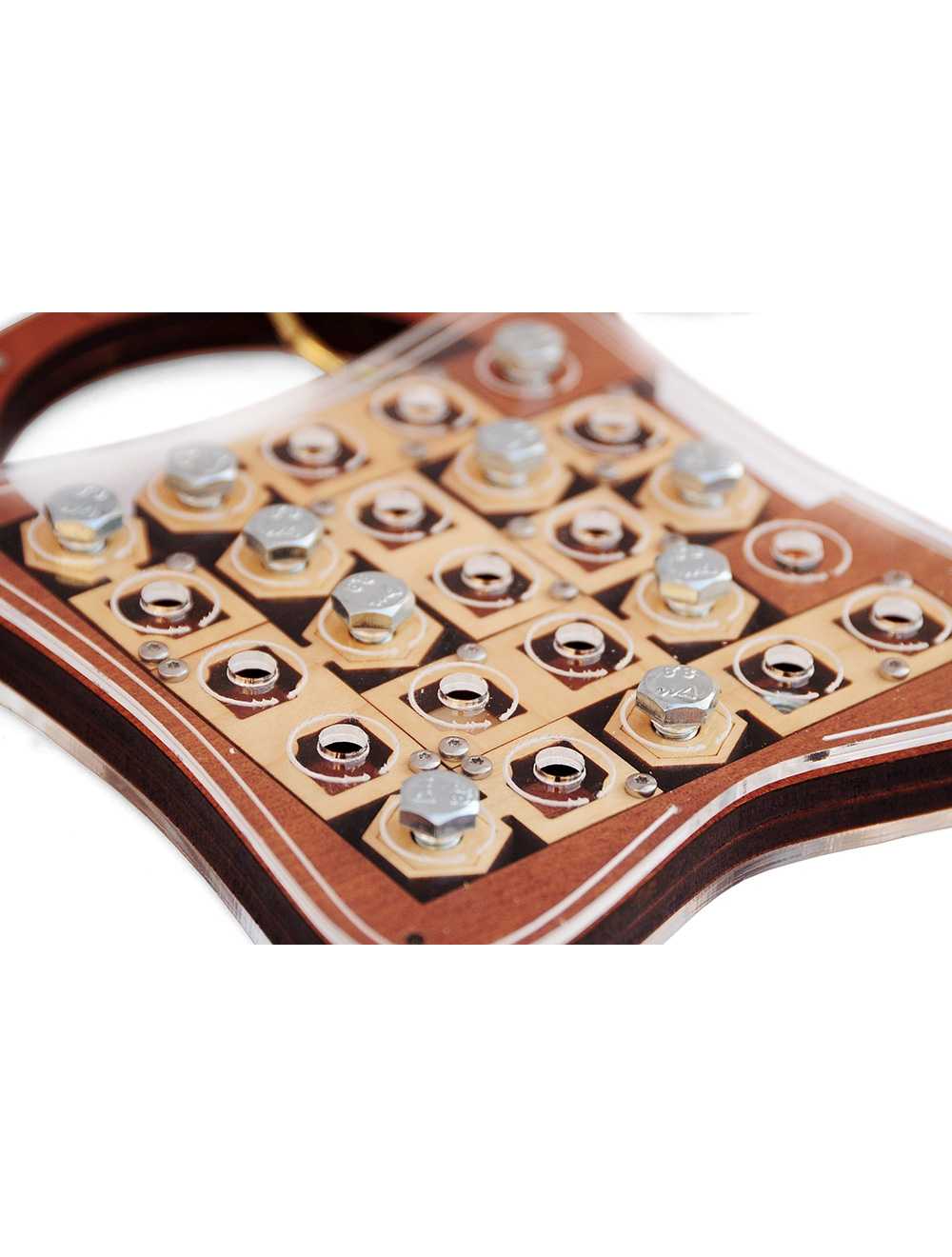 Lucchetto M6 puzzle logique bidimensionnel
