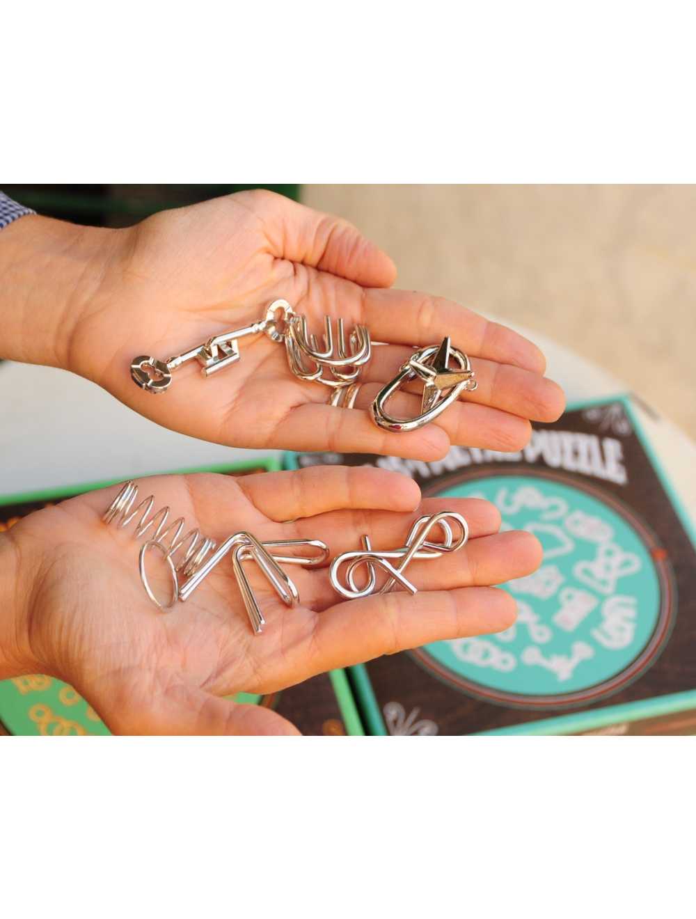 Collection de mini puzzles métalliques vert – différents mécanismes de résolution