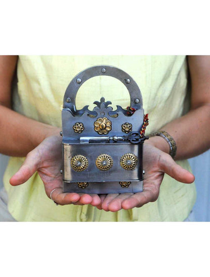 Cadenas de la Couronne en Fer – Crown Iron Puzzle Lock | Casse-tête Métal – Difficulté Élevée