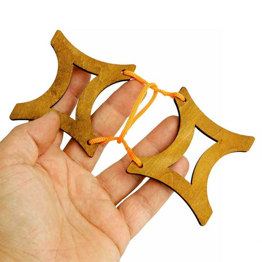 Puzzle Zodiaque Gémeaux en bois démonté montrant le mécanisme
