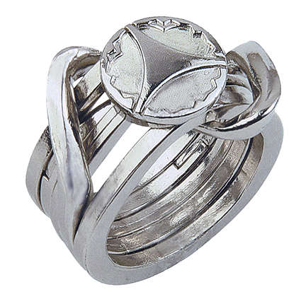 Huzzle Cast Ring II, casse-tête Hanayama en métal de niveau 5 sur 6