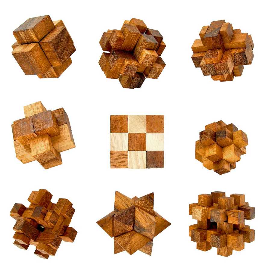 Vue rapprochée des pièces en bois des puzzles
